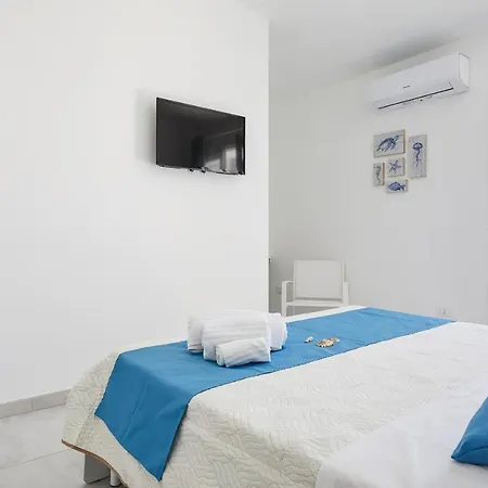I Gufi Bed & Breakfast Marzamemi